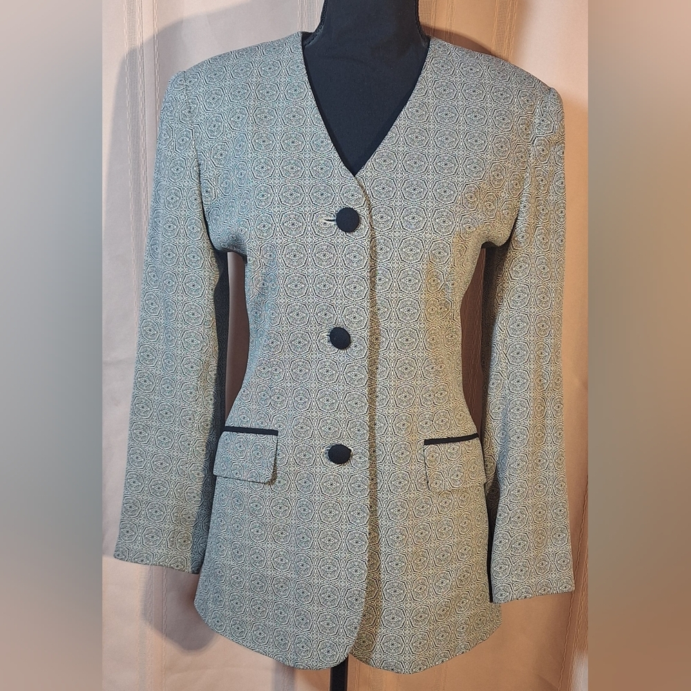 CASUAL CORNER Black and Cream Patterned Blazer